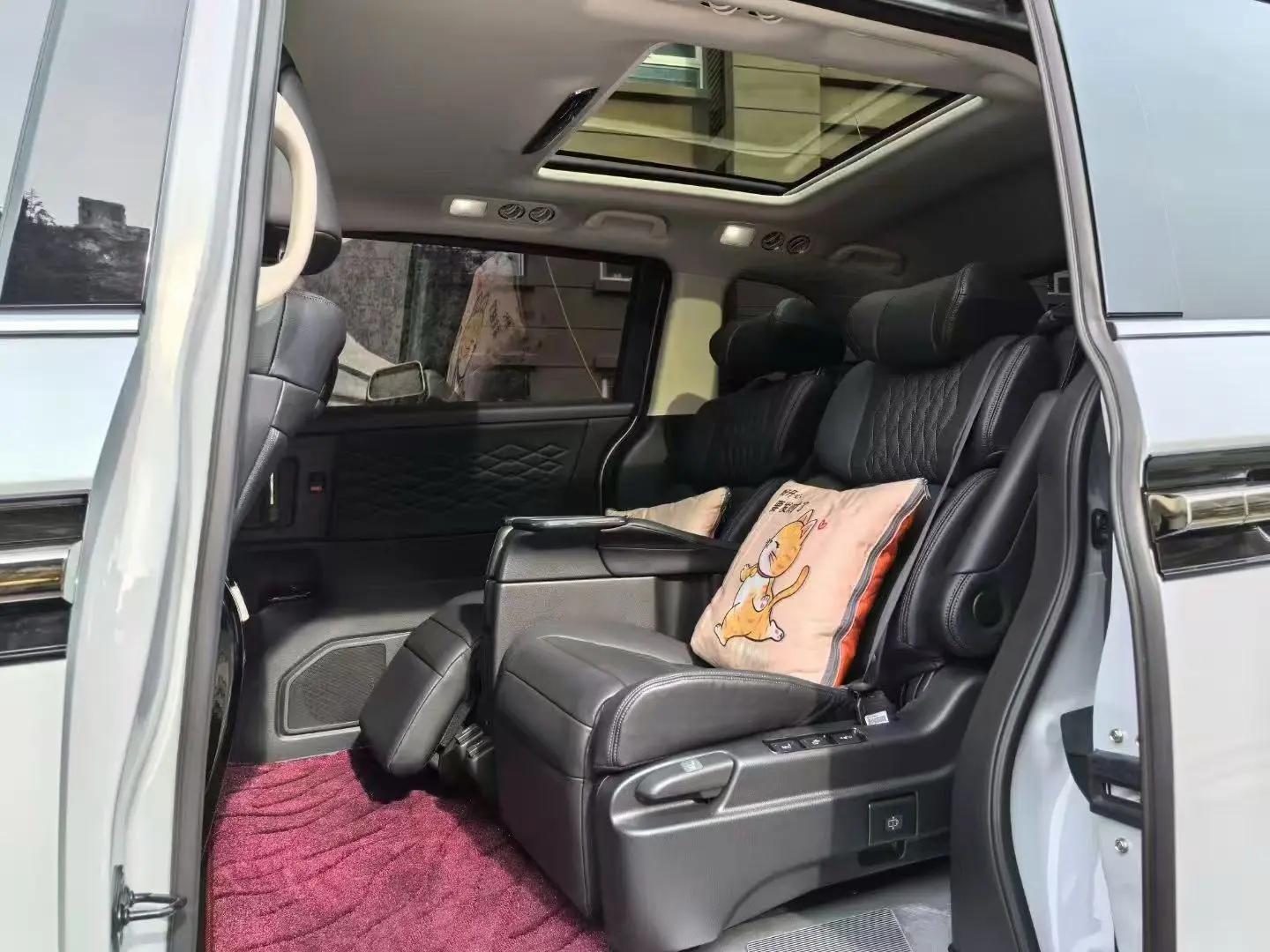 Elyson 2022 2.0L e:HEV Extreme Edition 4