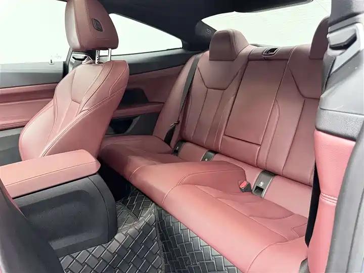 BMW 4 Series 2022 425i M Sports Night Suit 38