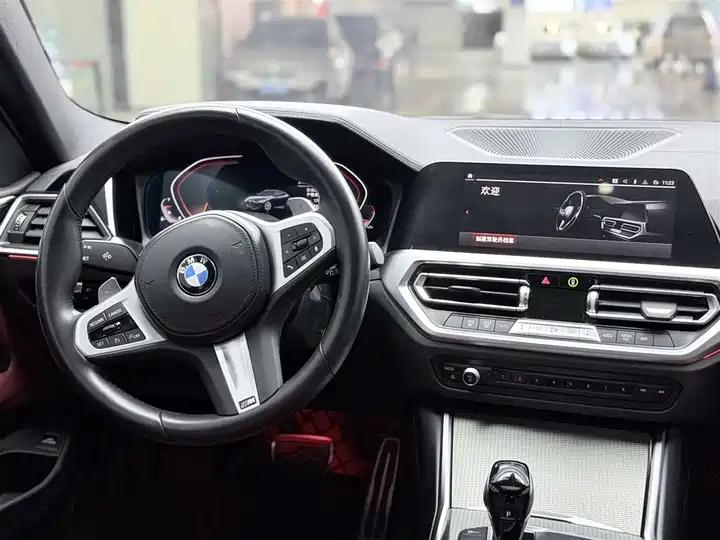 BMW 4 Series 2022 425i M Sports Night Suit 42