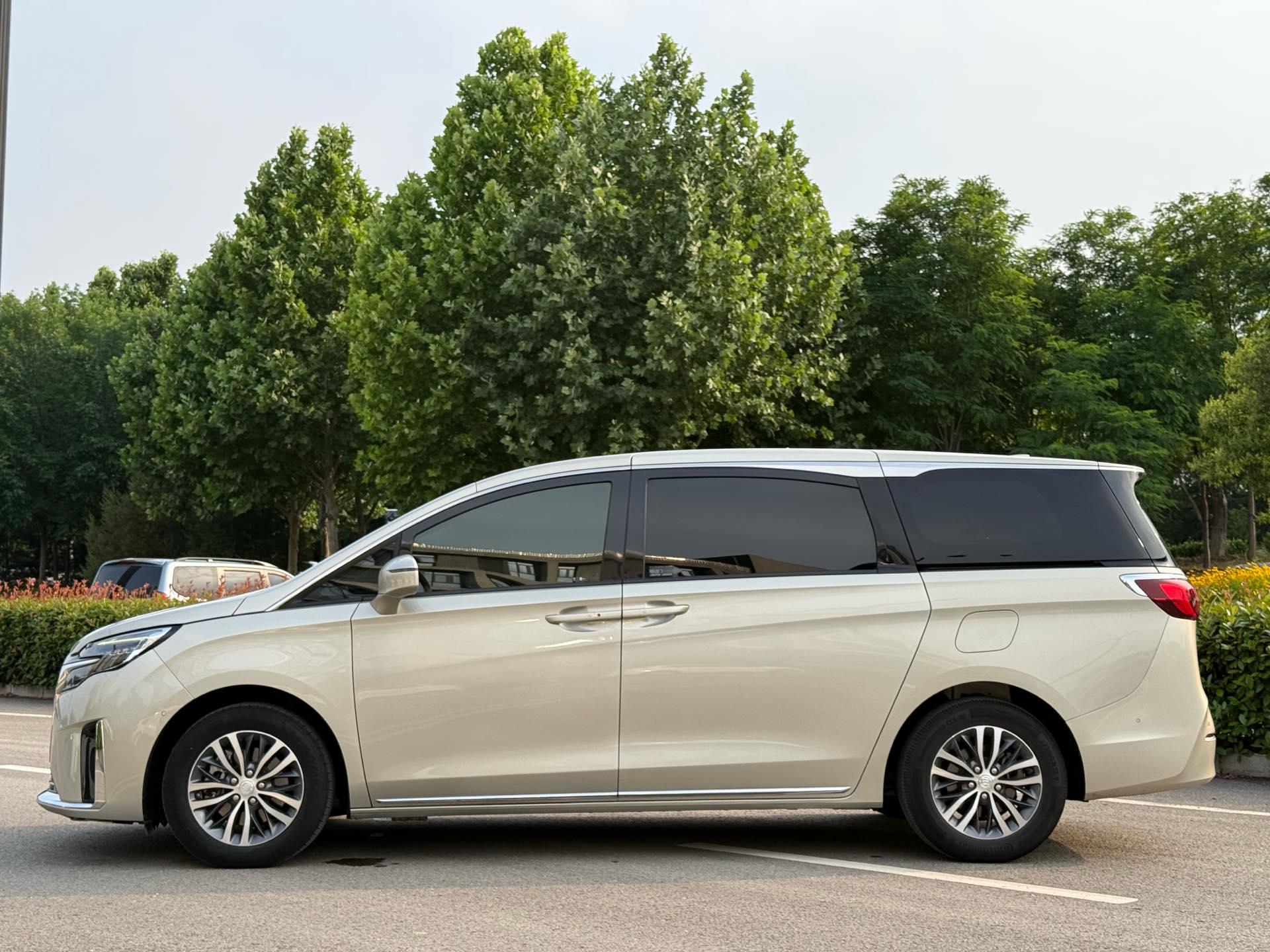 Buick GL8 2023 ES Lu Zun 653T Premium 4
