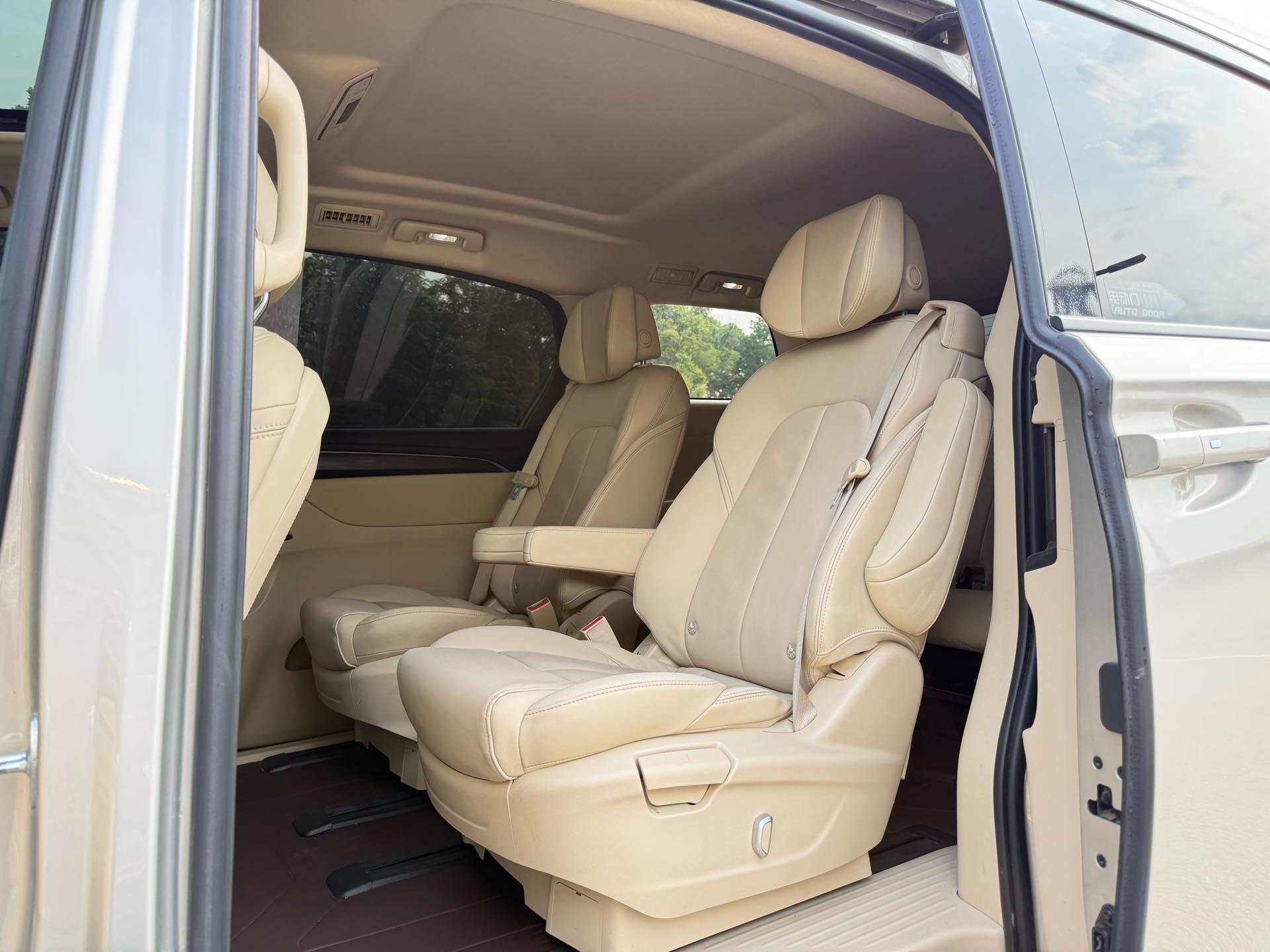 Buick GL8 2023 ES Lu Zun 653T Premium 7