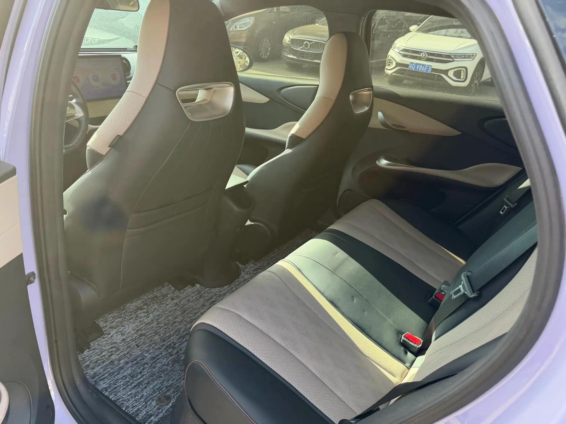 BYD 2023 Dolphin 420km Fashion Edition Automatic 4