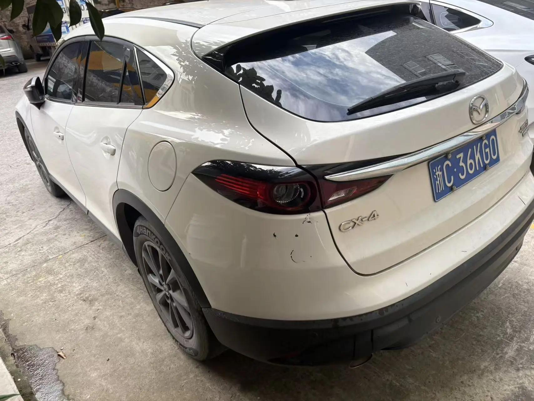 Mazda CX-4 2021 2.0L Automatic Two-Drive Blue Sky Exploration Edition 3