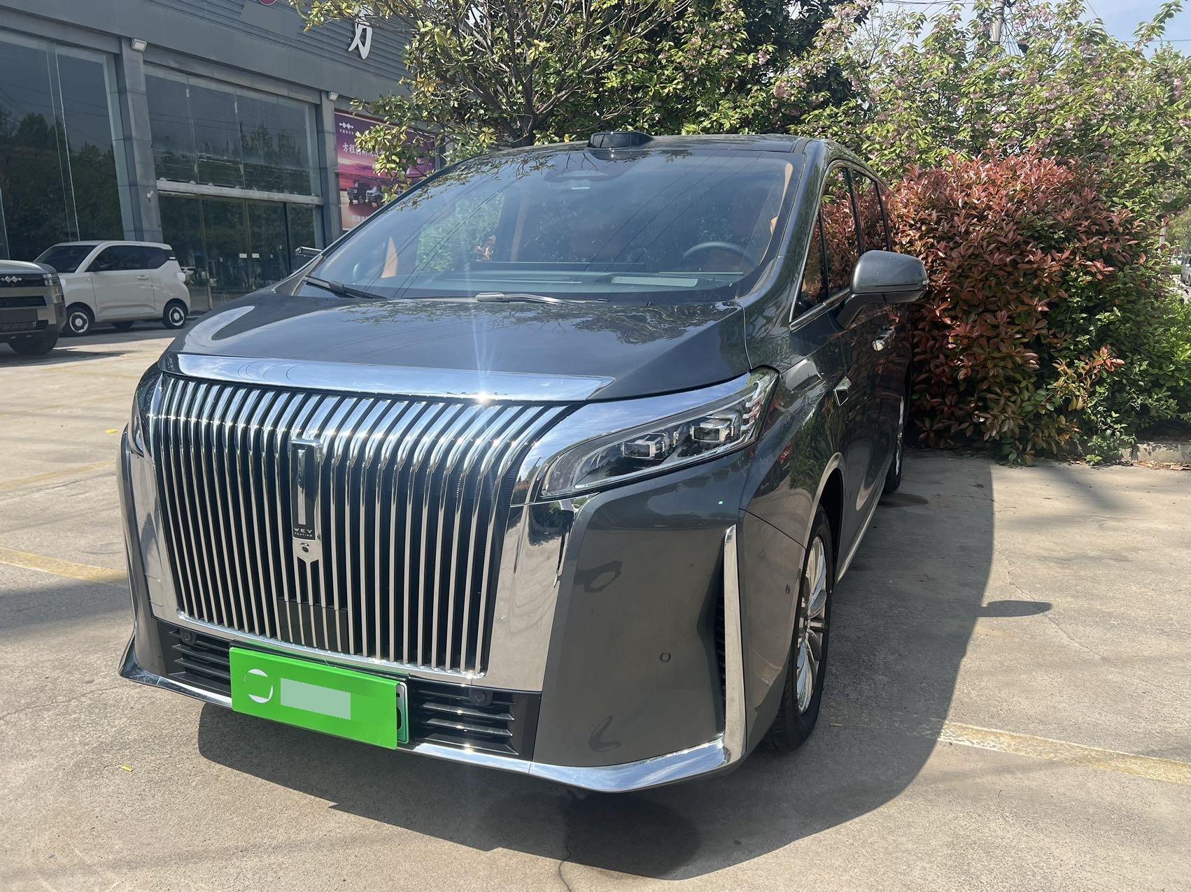 WEY 2025 high mountain 8 Hi4 1.5T four-wheel drive version automatic gear