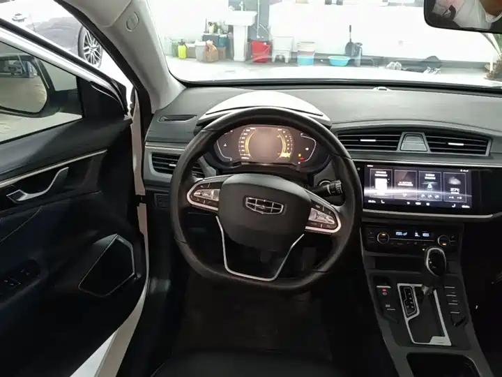 Emgrand GL 2021 UP 1.4T CVT Leading Type 11