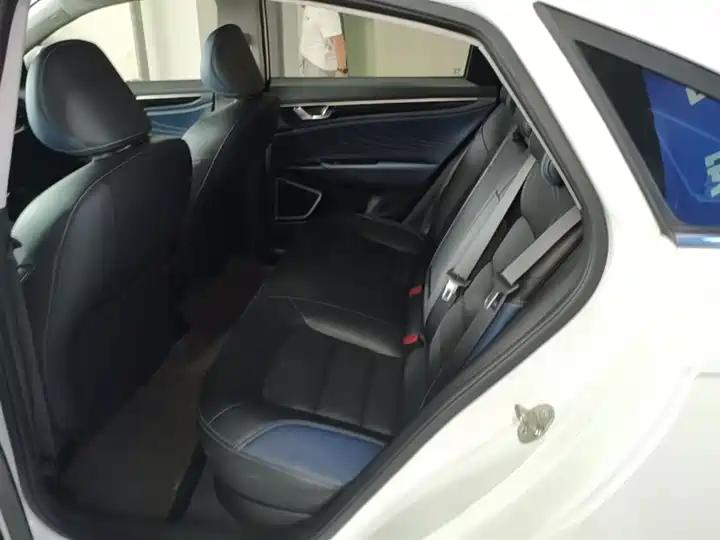 Emgrand GL 2021 UP 1.4T CVT Leading Type 17