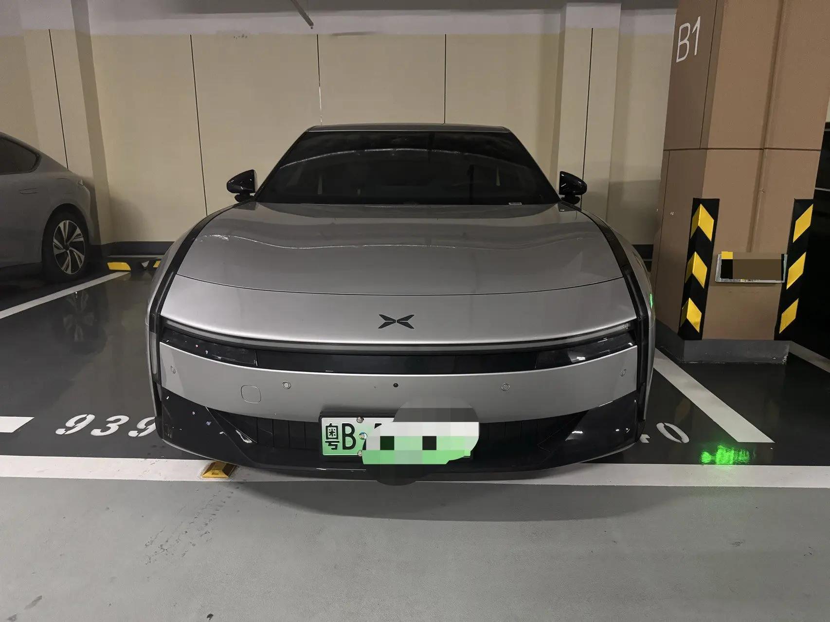 Xpeng 2025 P7 702km Long Range Version Automatic 2