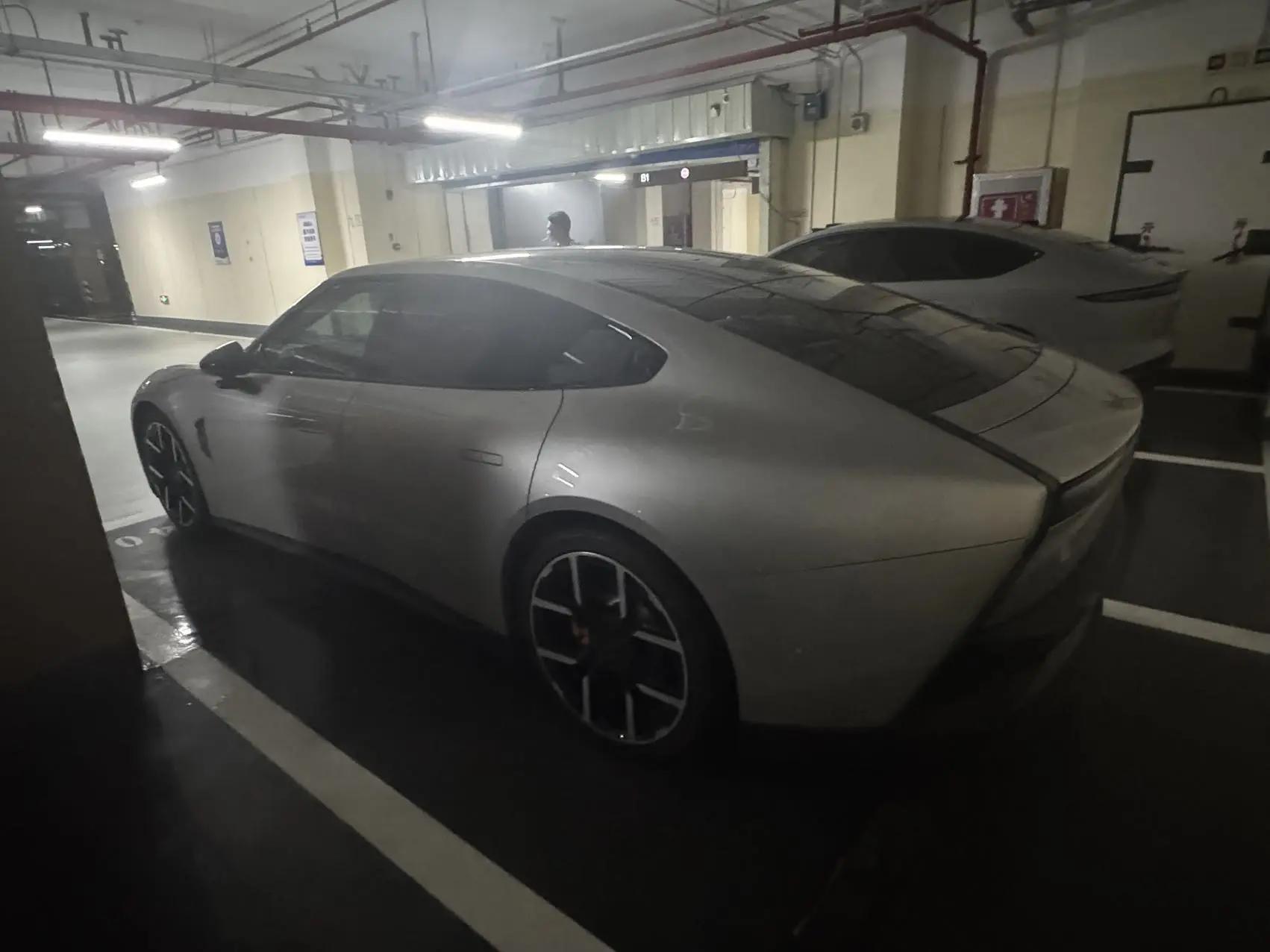 Xpeng 2025 P7 702km Long Range Version Automatic 4