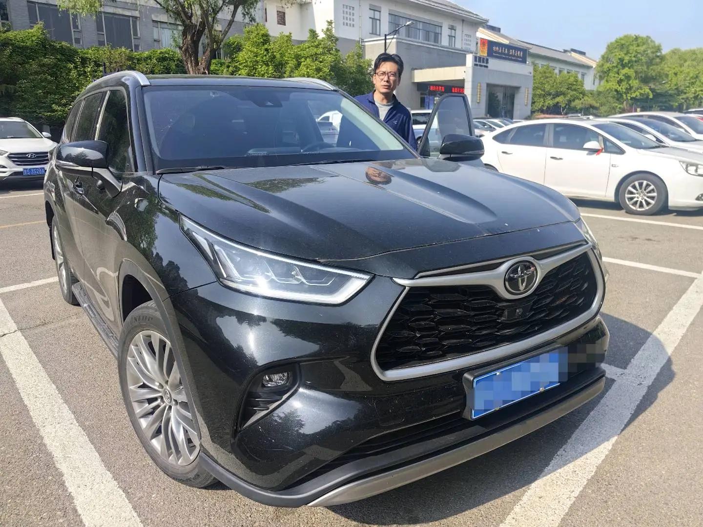 Highlander 2022 380T 4-wheel drive deluxe edition 7 seats 3