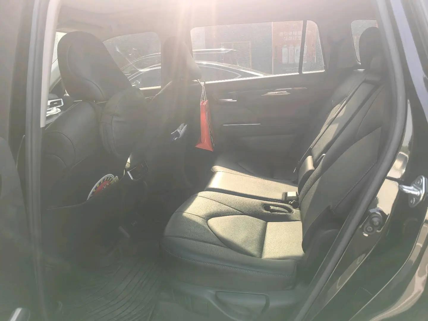 Highlander 2022 380T 4-wheel drive deluxe edition 7 seats 5