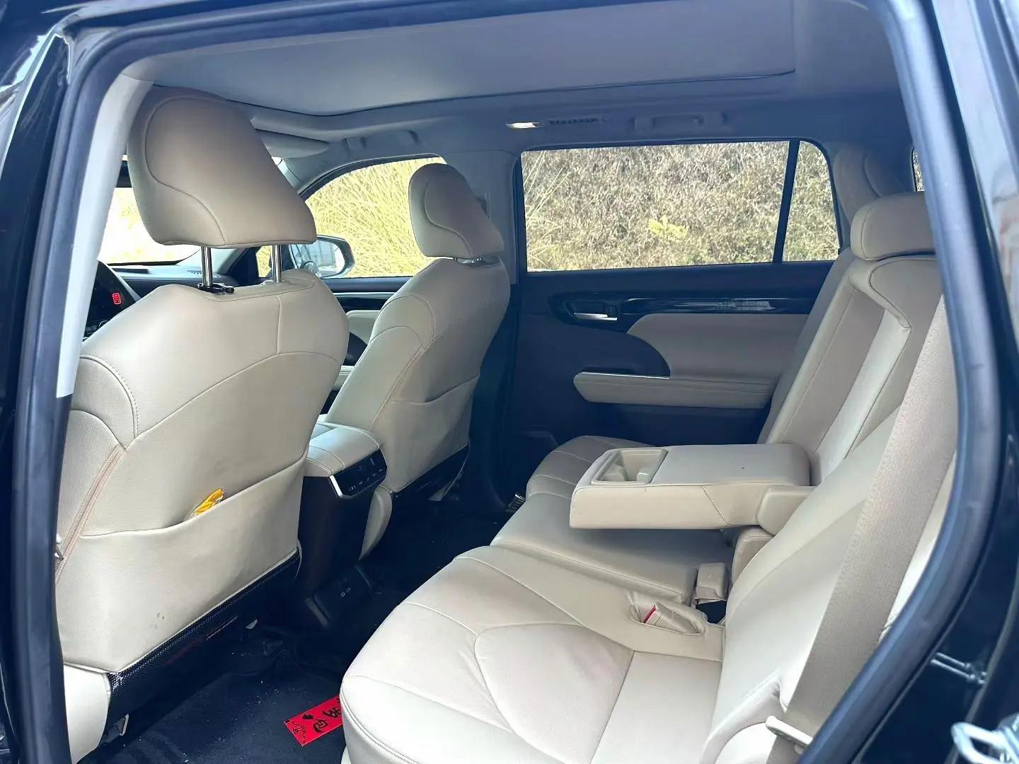 Toyota 2023 Highlander Dual Engine 2.5 CVT Intelligent Electric Hybrid Four-Wheel Drive Prestige 7-Seater Automatic 5