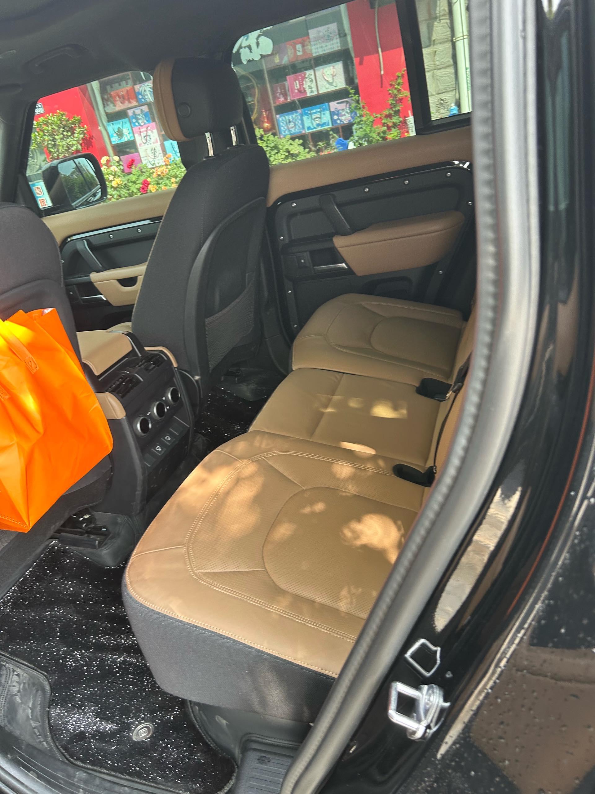 Land Rover Guard (Imported) 2025 Guard 110 48V 3.0T P400 -Dynamic HSE Automatic Gear 8