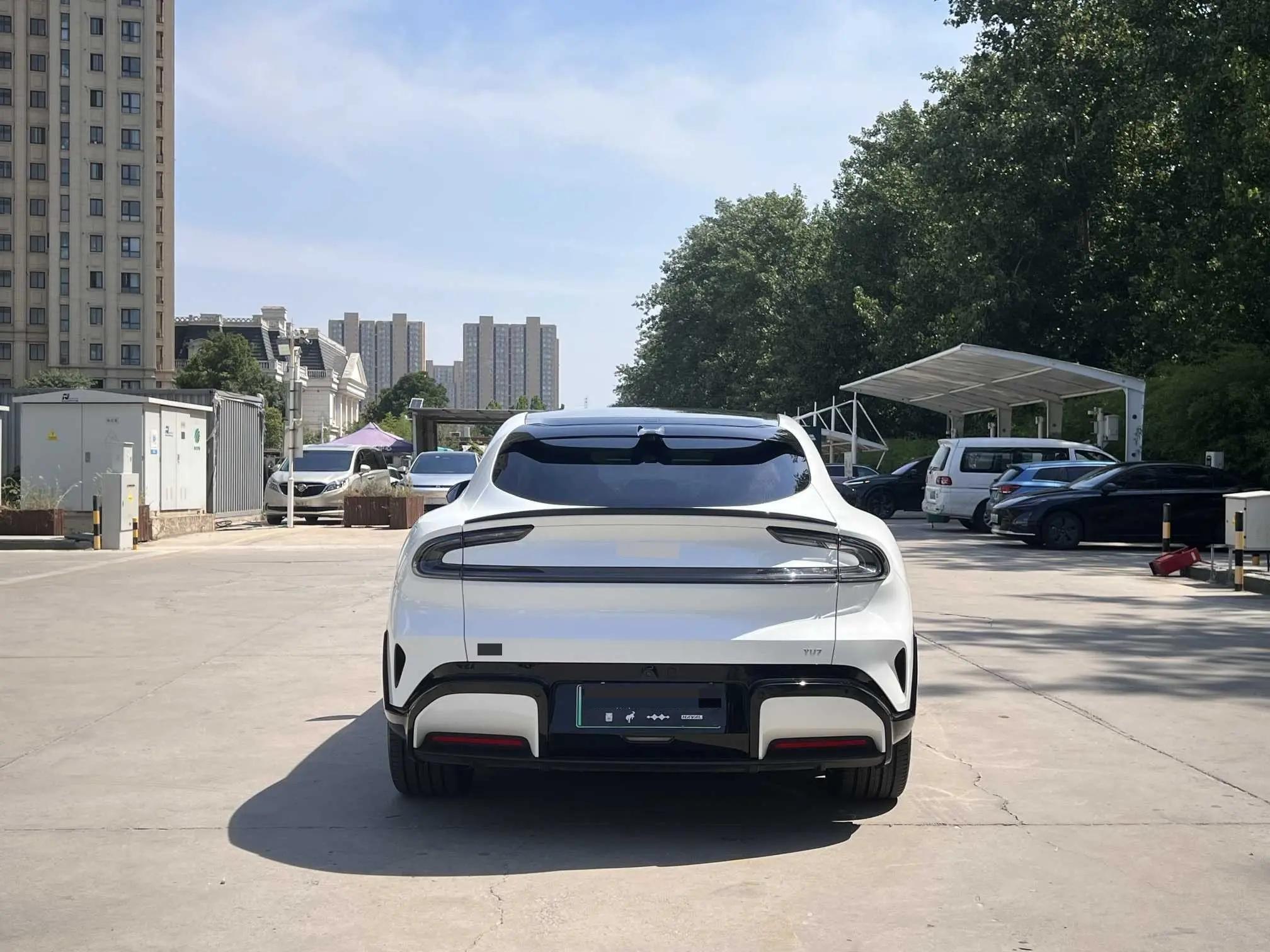MI YU7 2025 Model Ultra-Long Range All-Wheel Drive Pro Version 8