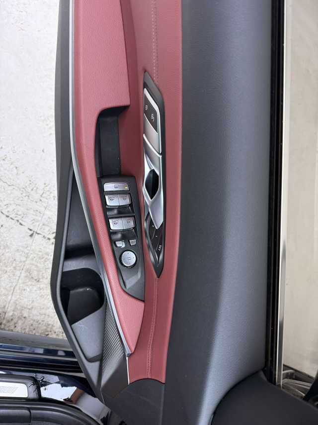 BMW 3 Series 2023 320Li M Sports Suit 4