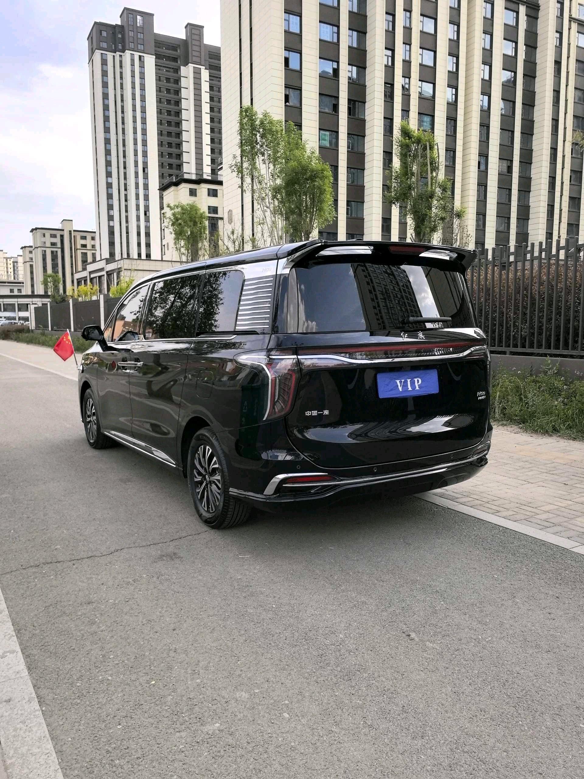 HongQi 2024 HQ9 PHEV 2.0T 4WD Business Edition Welfare Edition Automatic Gear 4