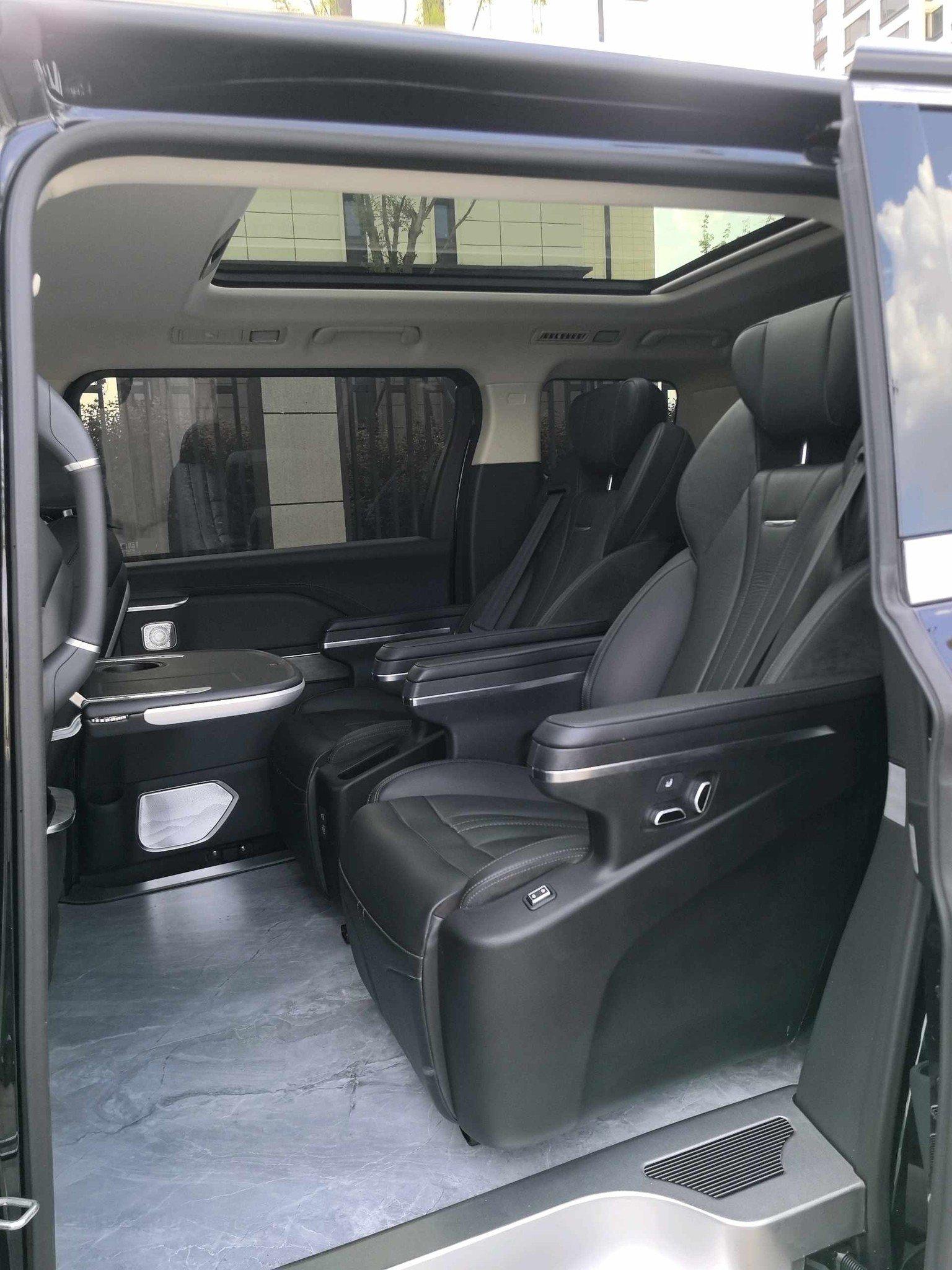 HongQi 2024 HQ9 PHEV 2.0T 4WD Business Edition Welfare Edition Automatic Gear 8