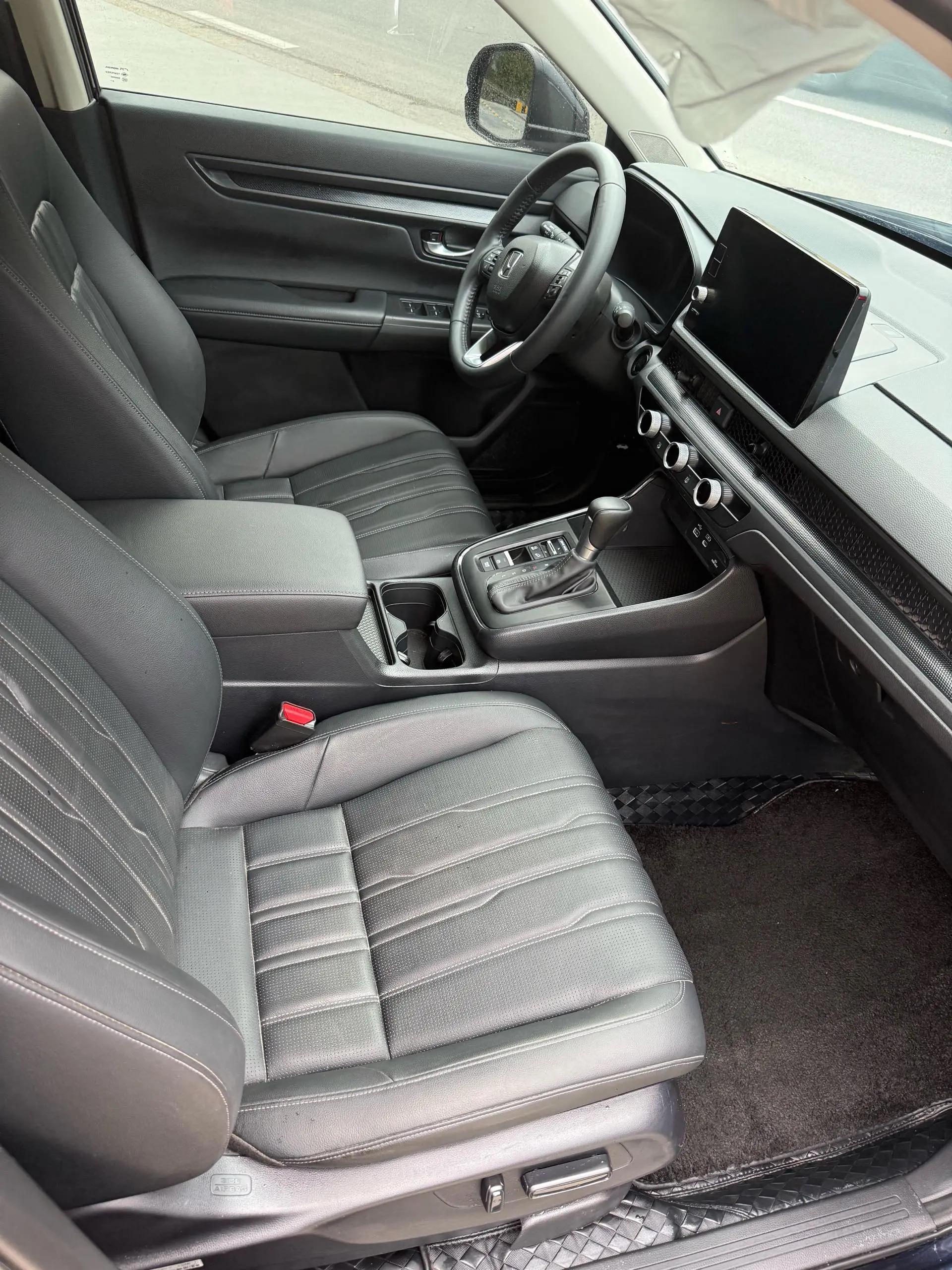 Honda 2025 BREEZE 1.5T CVT 240TURBO Two-Wheel Drive Luxury 5-Seater Automatic 6