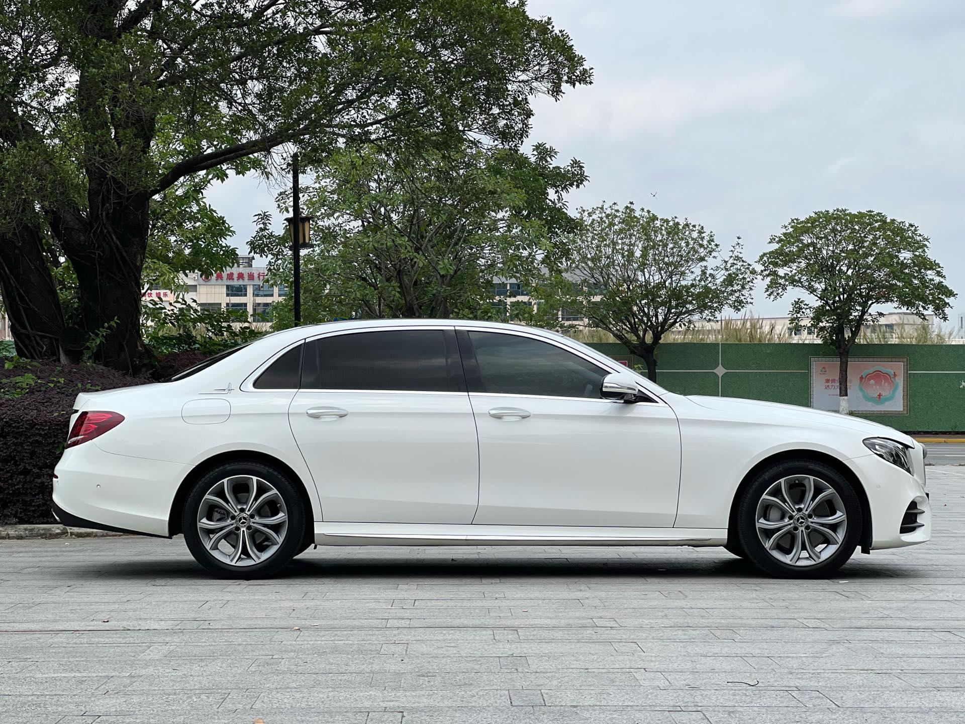 Mercedes Benz E-Class 2020 E 300 L Sports Fashion 3