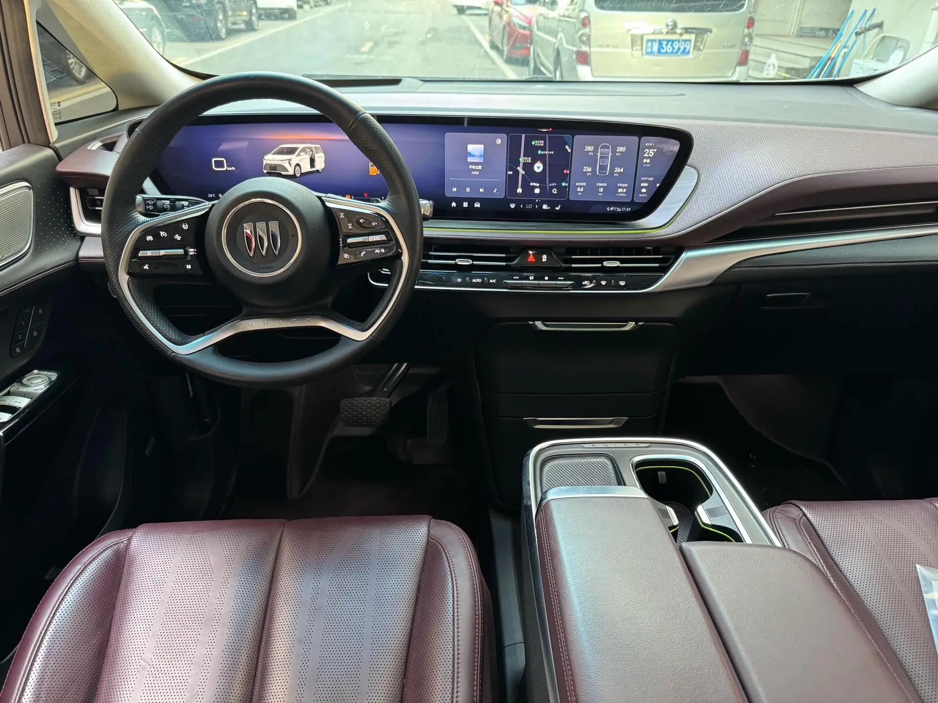 Century 2023 2.0T Six-seat World Edition 3