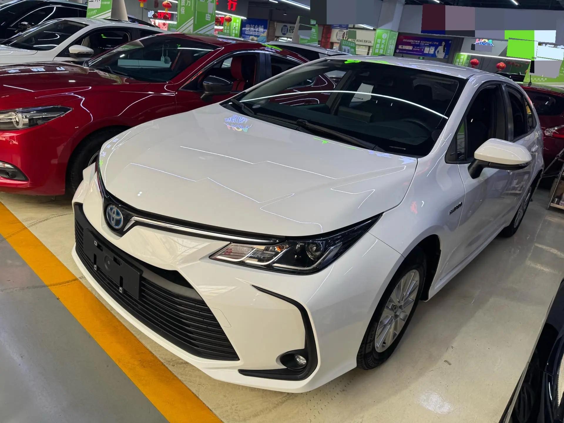 Corolla 2021 Double Engine 1.8L E-CVT Pioneer Edition