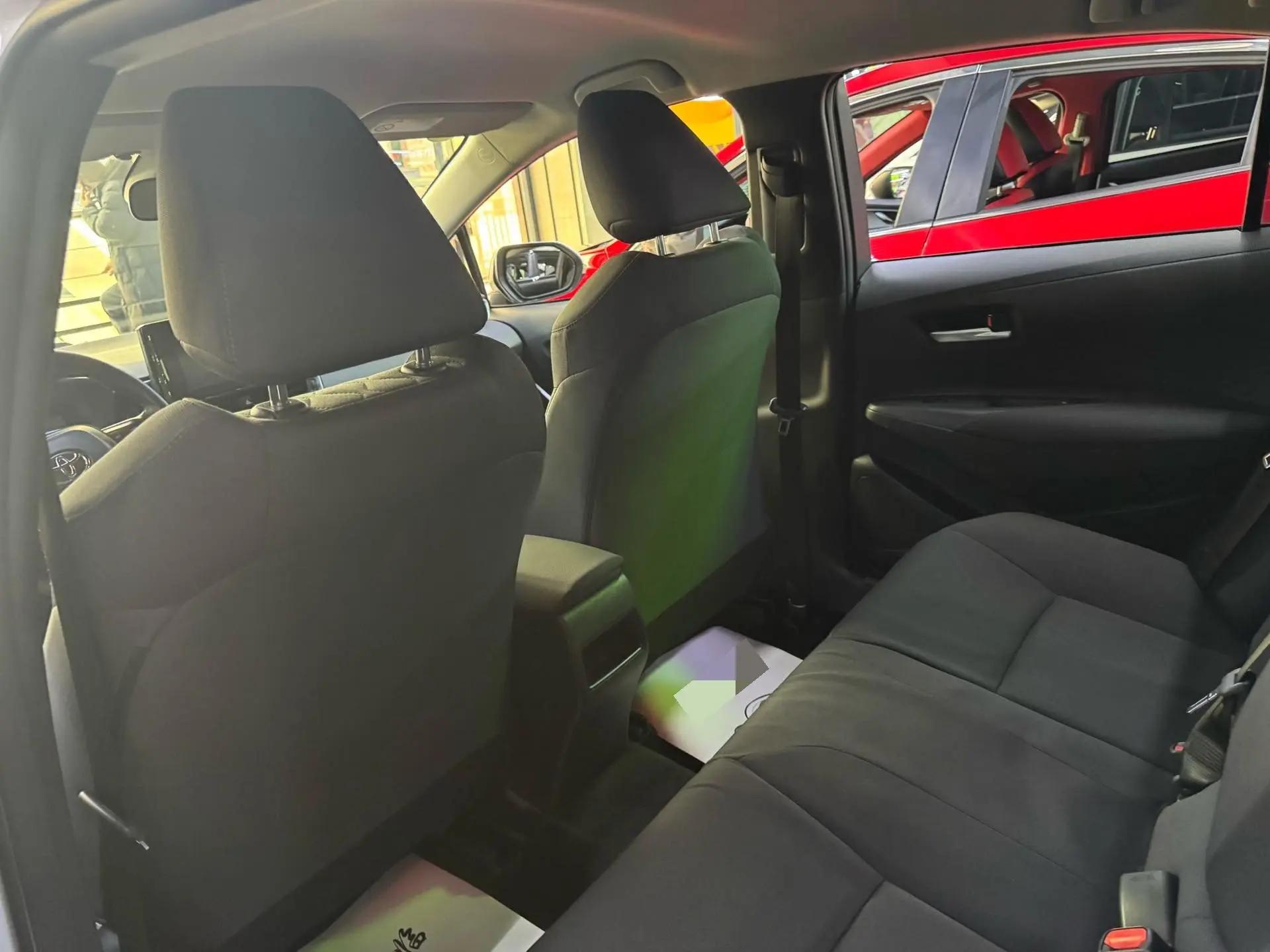 Corolla 2021 Double Engine 1.8L E-CVT Pioneer Edition 5