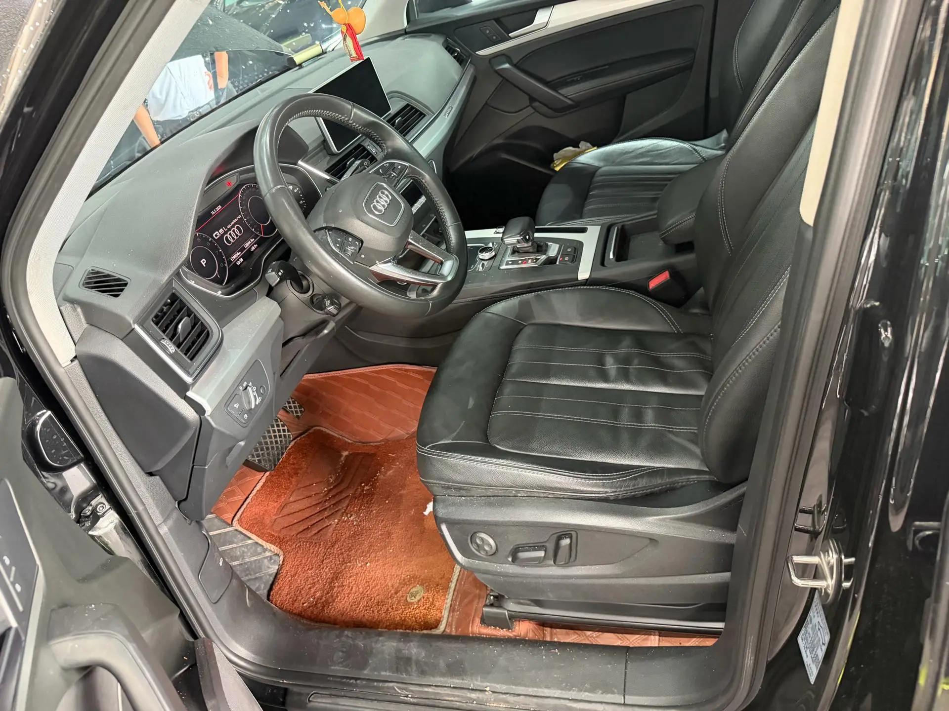 Audi Q5L 2021 Model 40 TFSI Stylish Dynamic Version 2