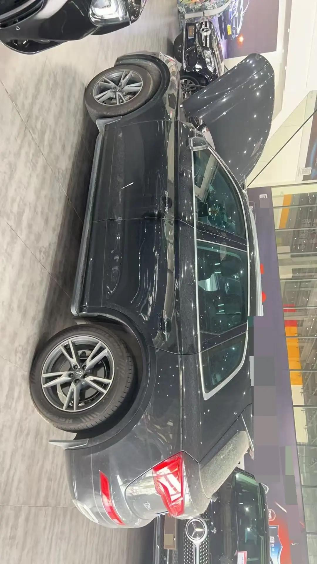 Audi Q5L 2021 Model 40 TFSI Stylish Dynamic Version 4