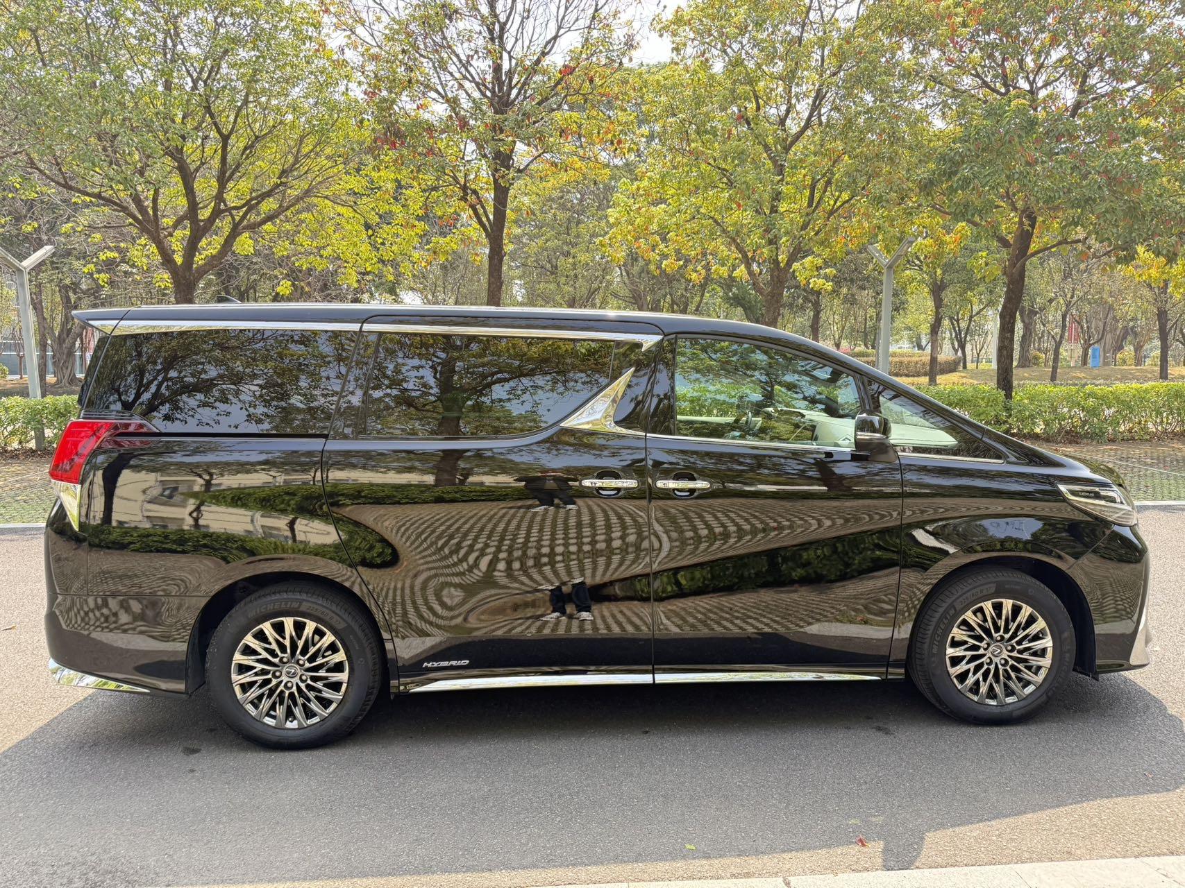 Lexus LM 2020 300h Seven-seat Junya Edition 7