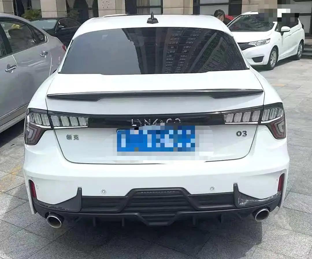 LYNK&amp;CO 03 2019 1.5TD DCT Pro Edition VI 3