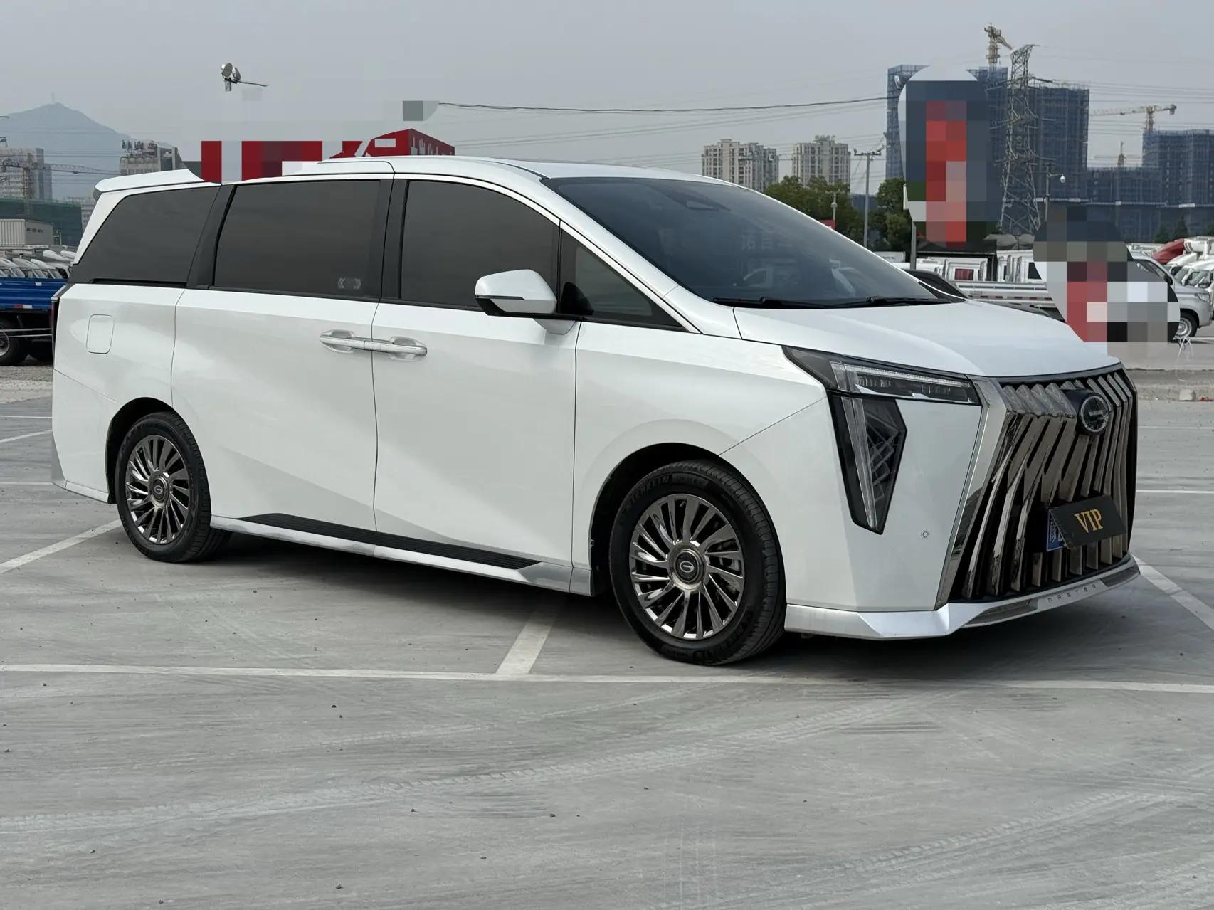 GAC Trumpchi 2023 M8 Dual-Engine 2.0T CVT Grandmaster Series Flagship Automatic 3