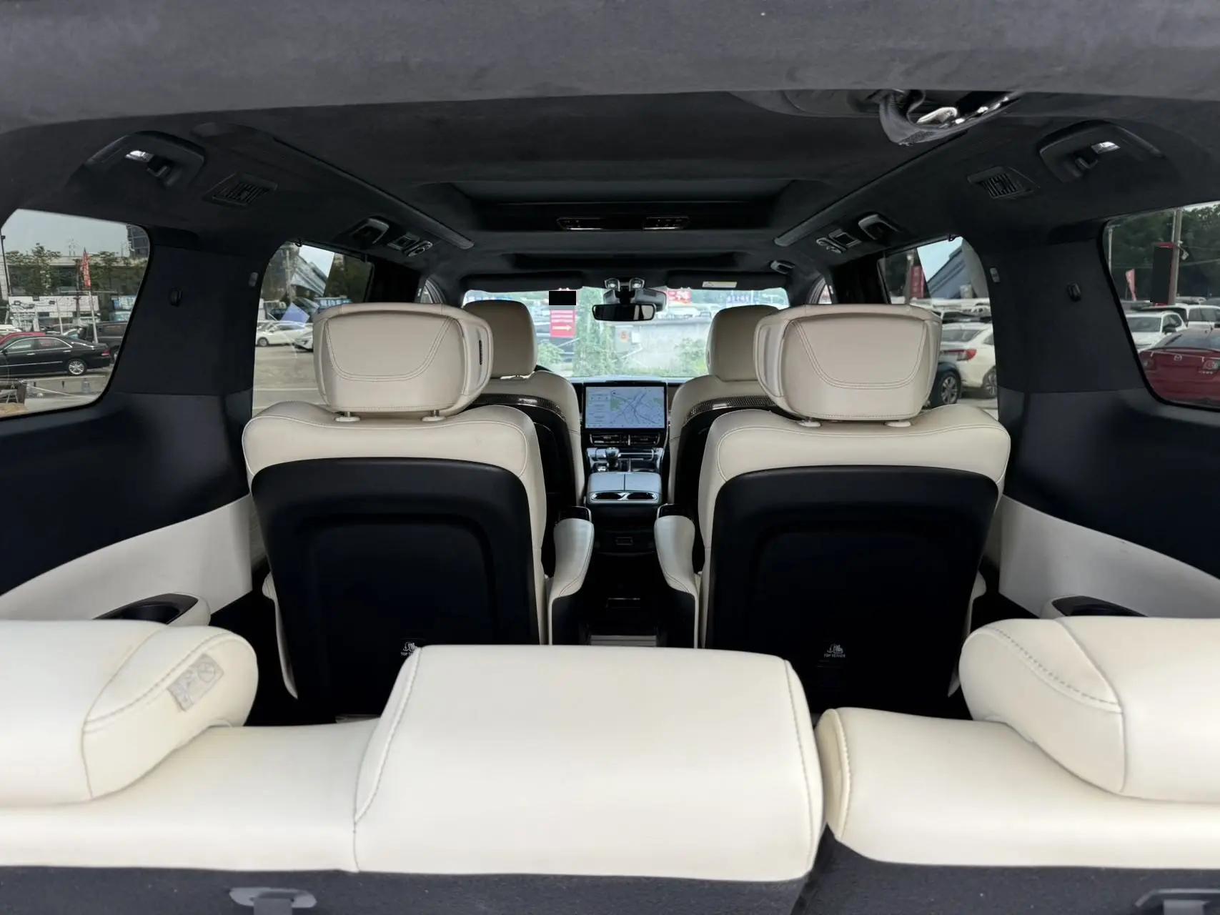GAC Trumpchi 2023 M8 Dual-Engine 2.0T CVT Grandmaster Series Flagship Automatic 8