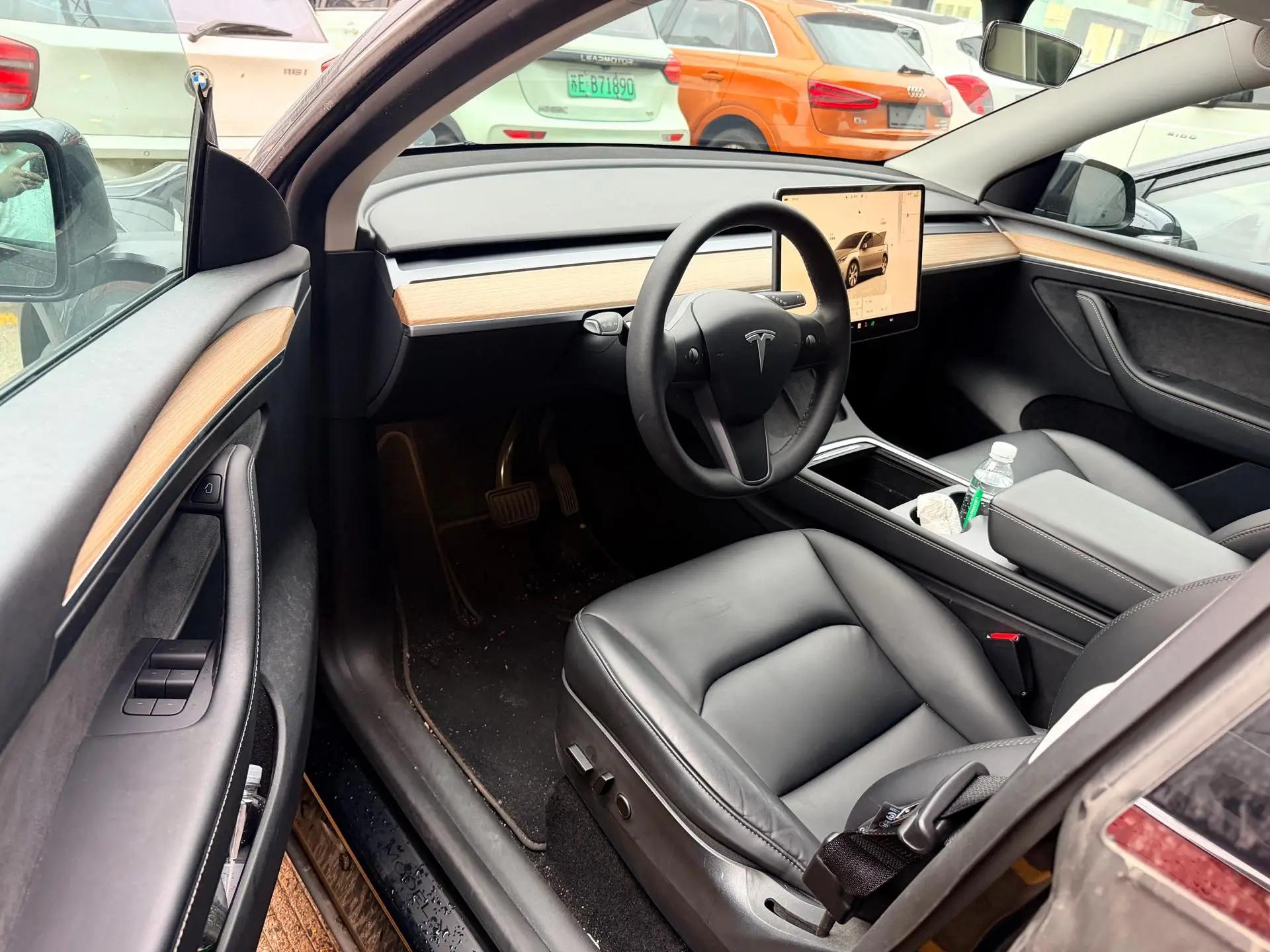 Model Y 2022 rear-wheel drive version 2