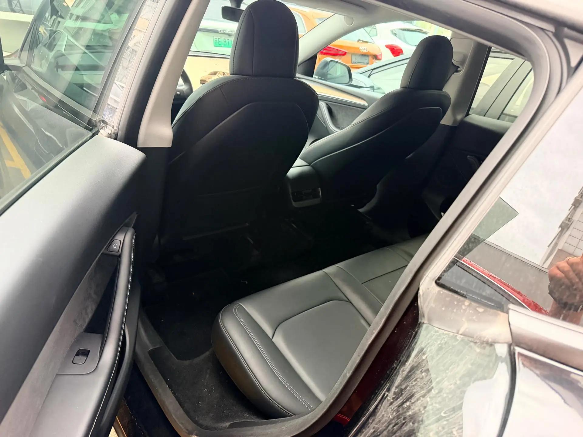 Model Y 2022 rear-wheel drive version 5