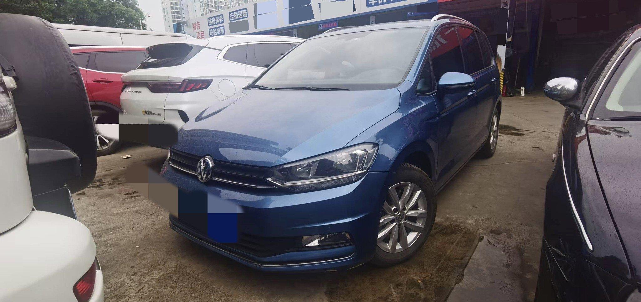 Open image lightbox: Touan 2018 Touan L 280TSI DSG Comfort Edition 7-seat Country VI
