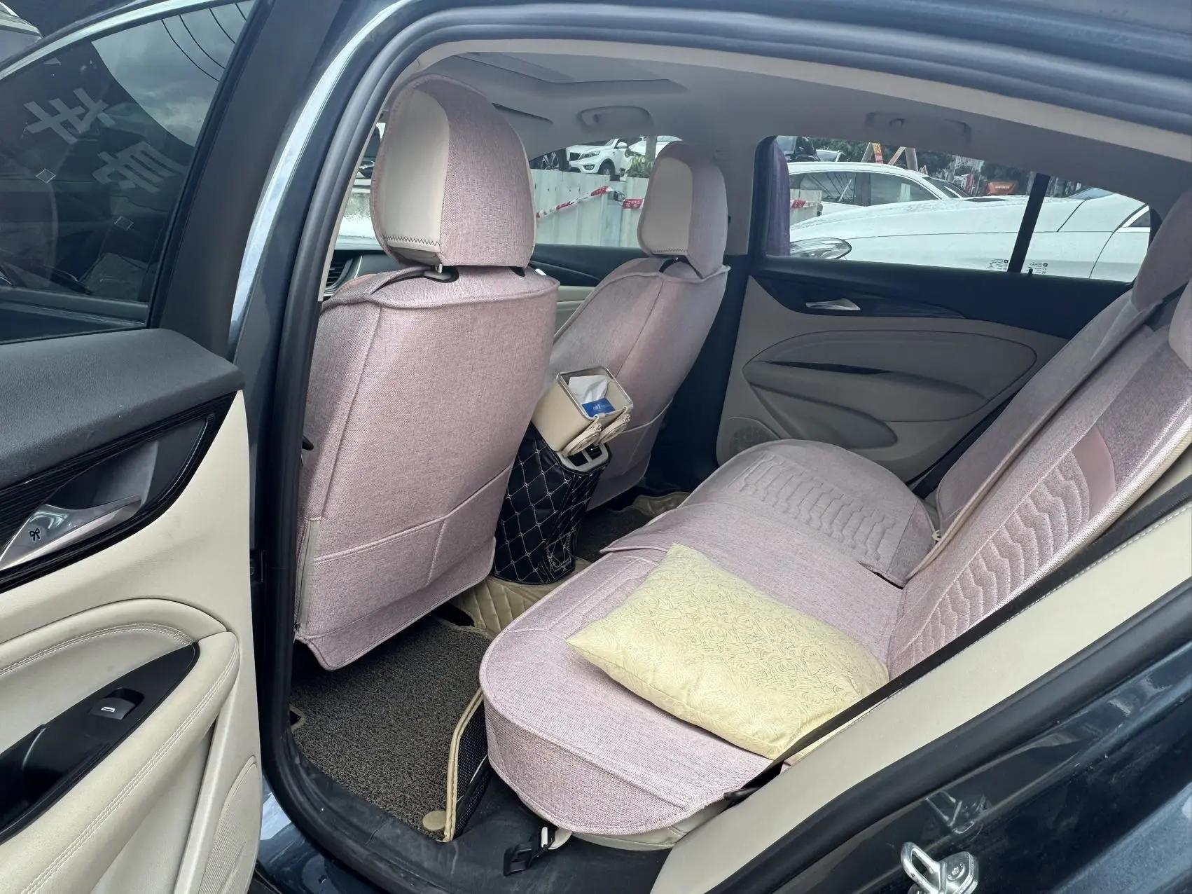 Regal 2020 552T Elite 5