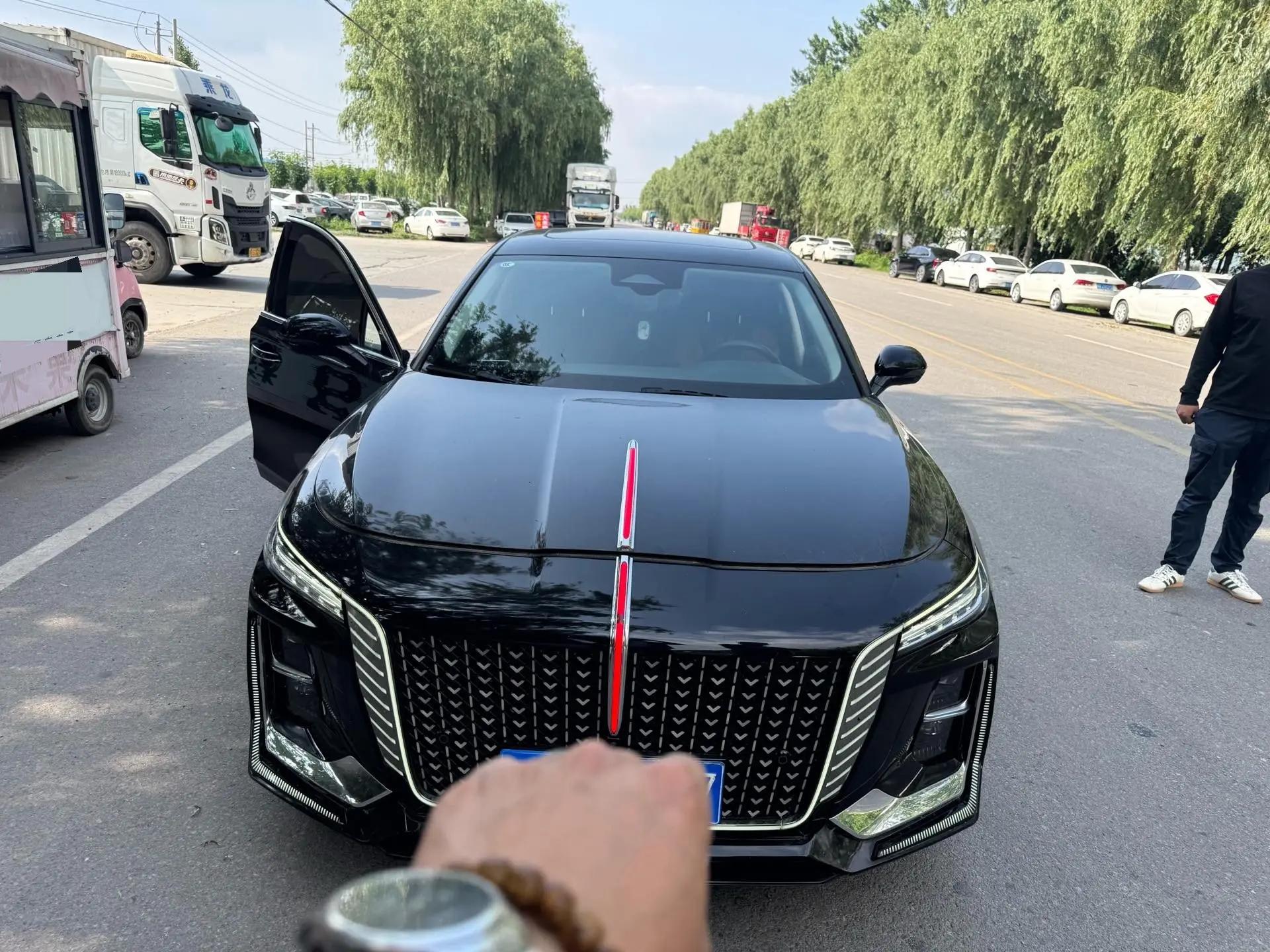 HongQi H5 2024 2.0T Auto Zhilian Flag Chang Edition 2