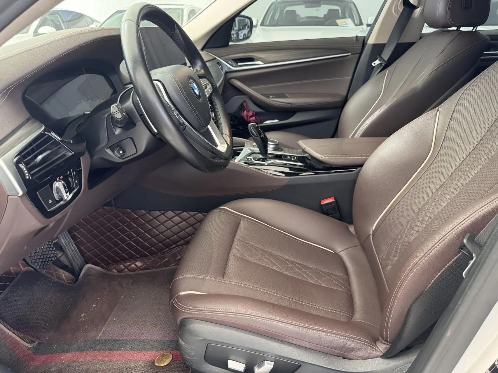 BMW 5 Series 2021 530Li xDrive Deluxe Set 4