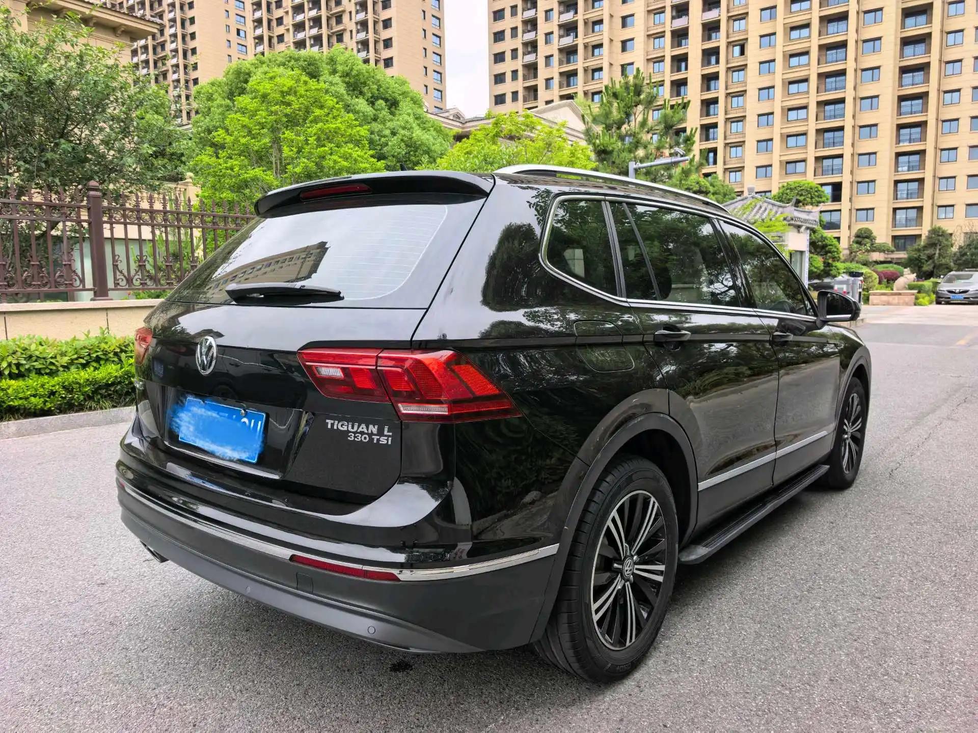 Tiguan L 2019 330TSI Automatic Two-Drive Panoramic Comfort Edition National V 3