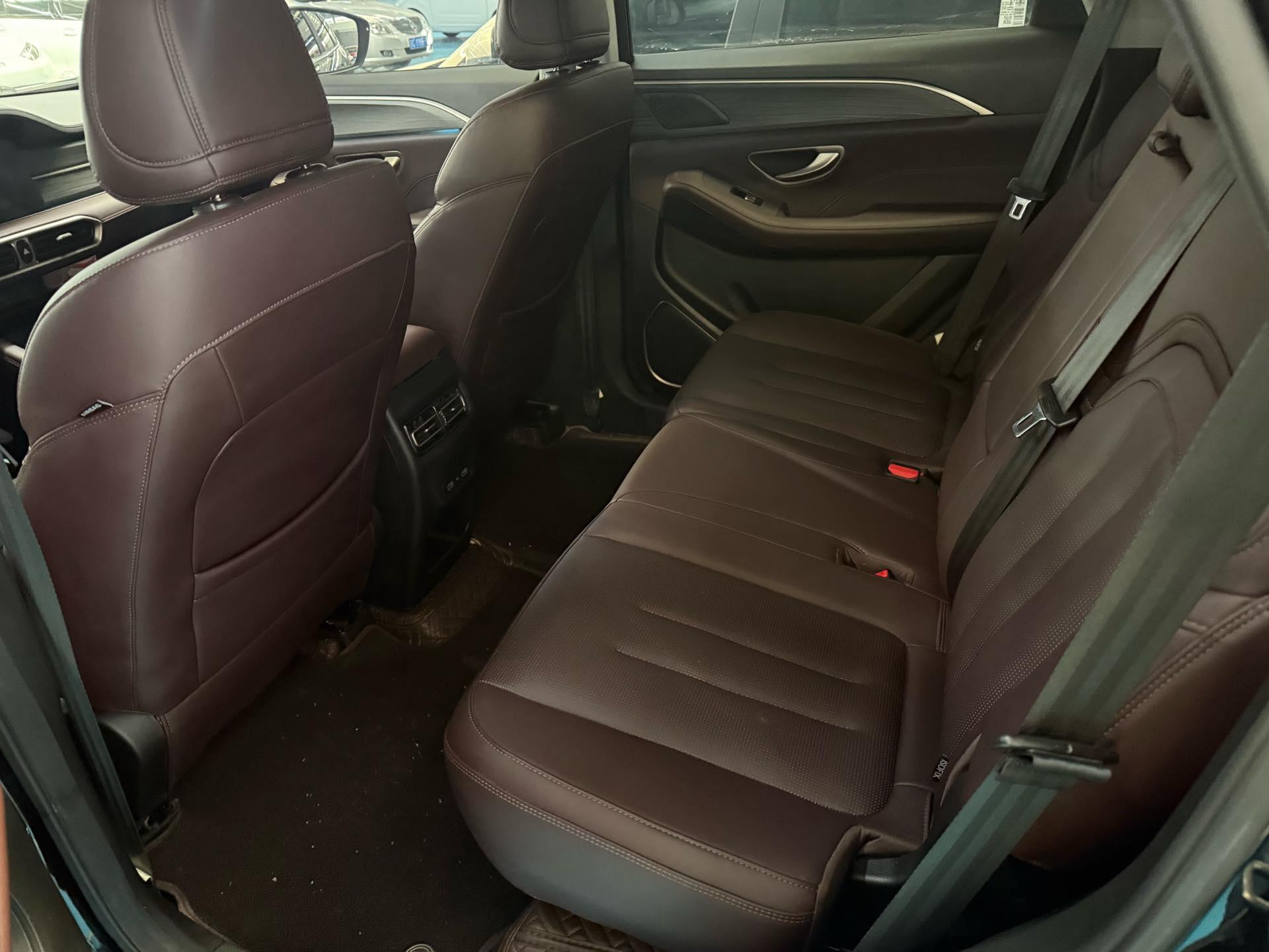 Jetour X90 PLUS 2023 1.6TD DCT Villa 7 5