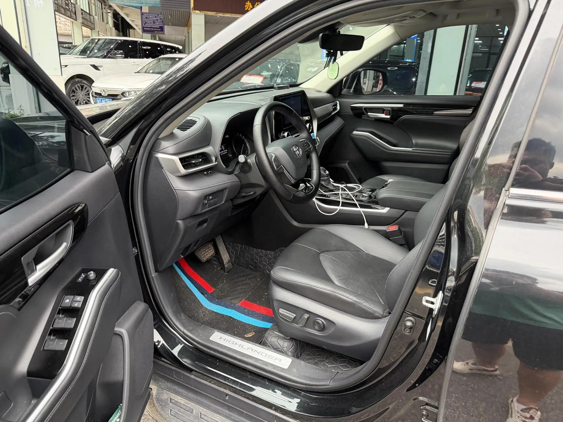 Highlander 2022 380T 4-wheel drive deluxe edition 7 seats 9