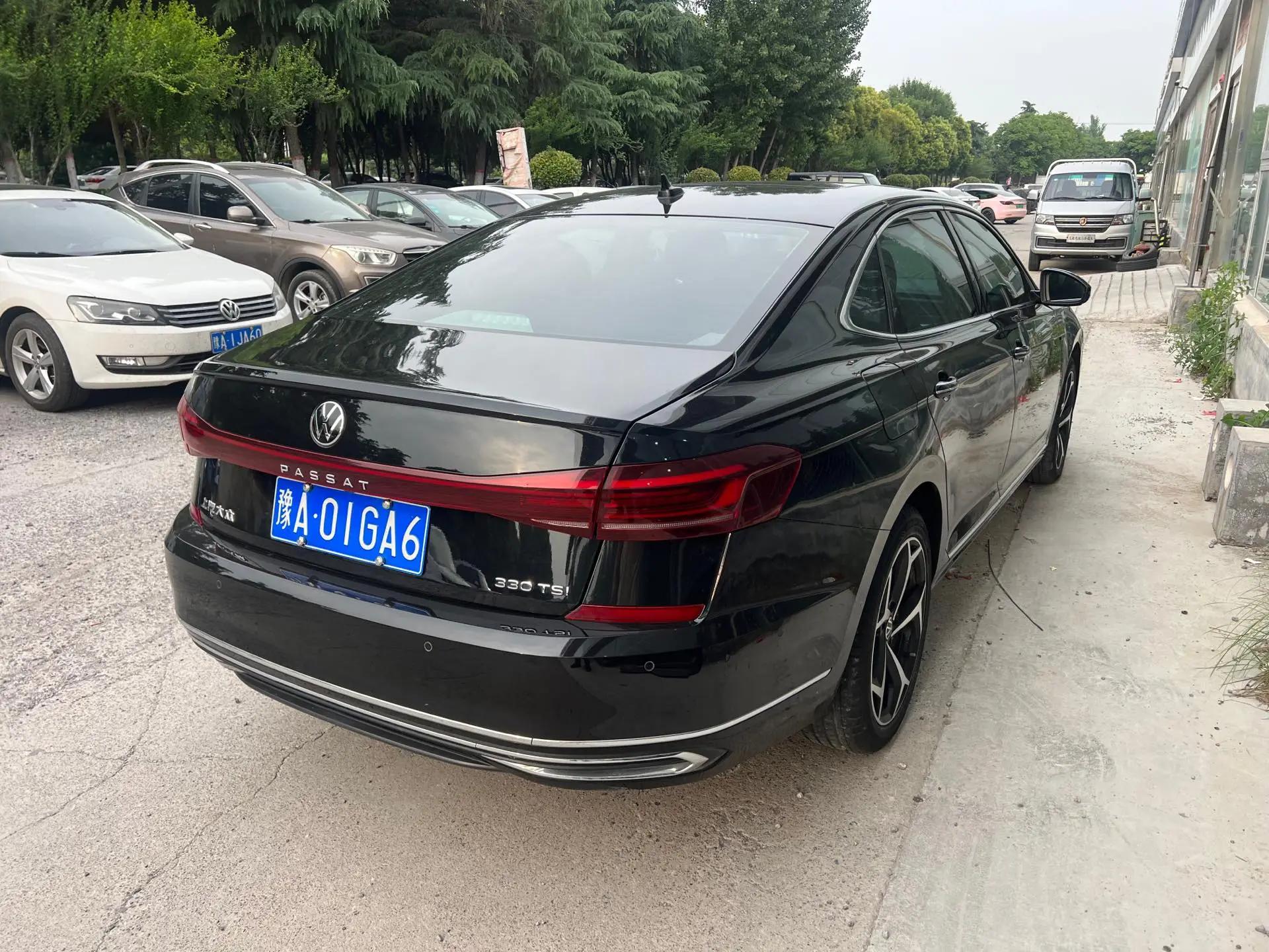 Volkswagen 2023 Passat 2.0TSI 330TSI Star Deluxe Edition (Modified) Automatic Gear 4