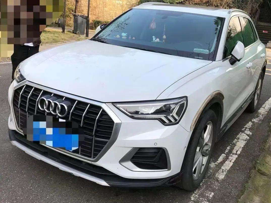 Audi Q3 2021 35 TFSI Enjoys Life Edition