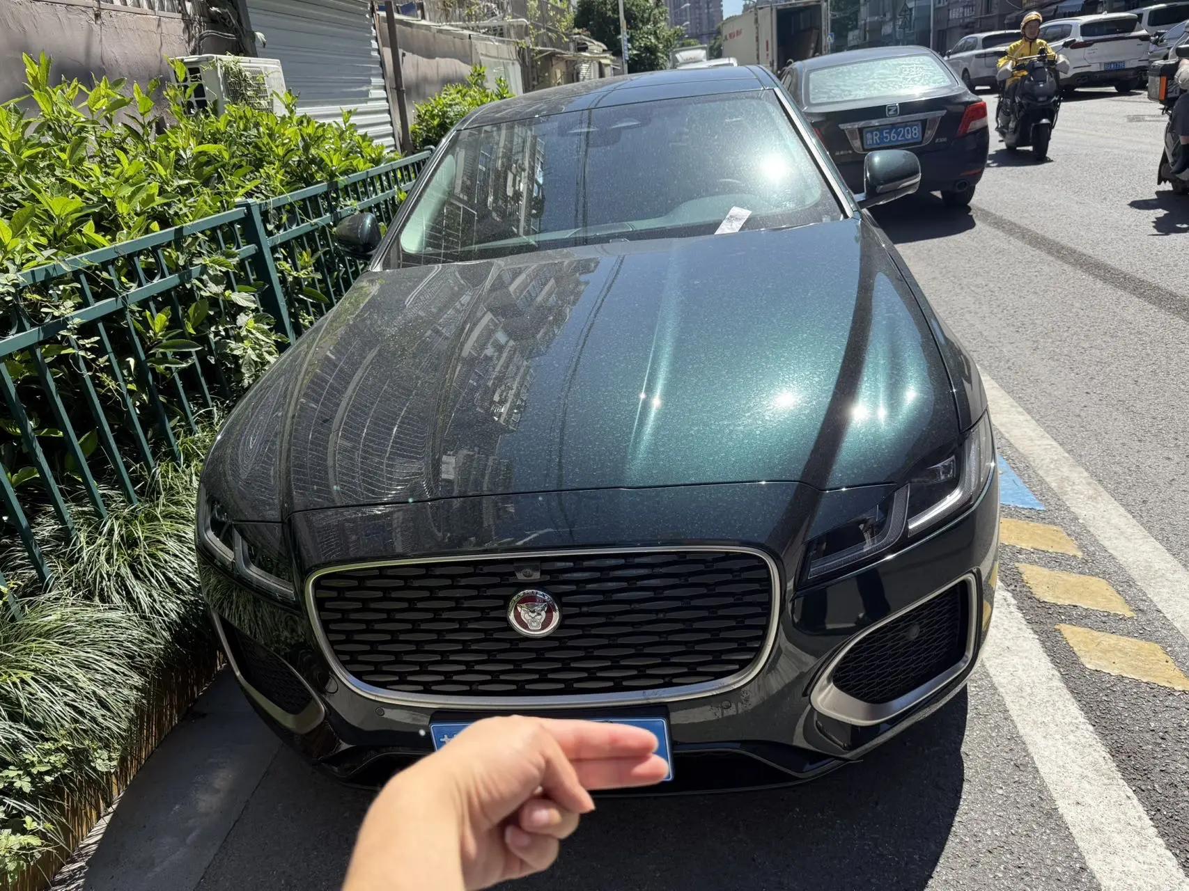 Jaguar 2025 XFL 2.0T P 12500.00g Drive Enjoy Deluxe Edition Automatic Gear 2