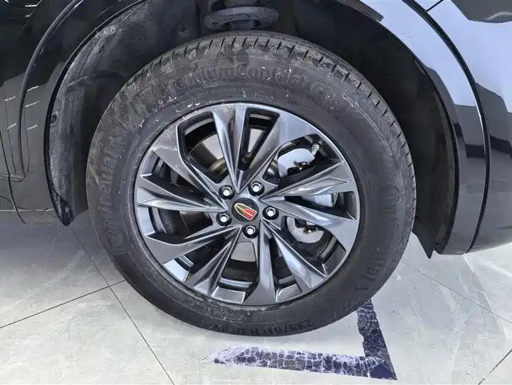 HongQi HS5 2023 2.0T Flag Pro Edition 6