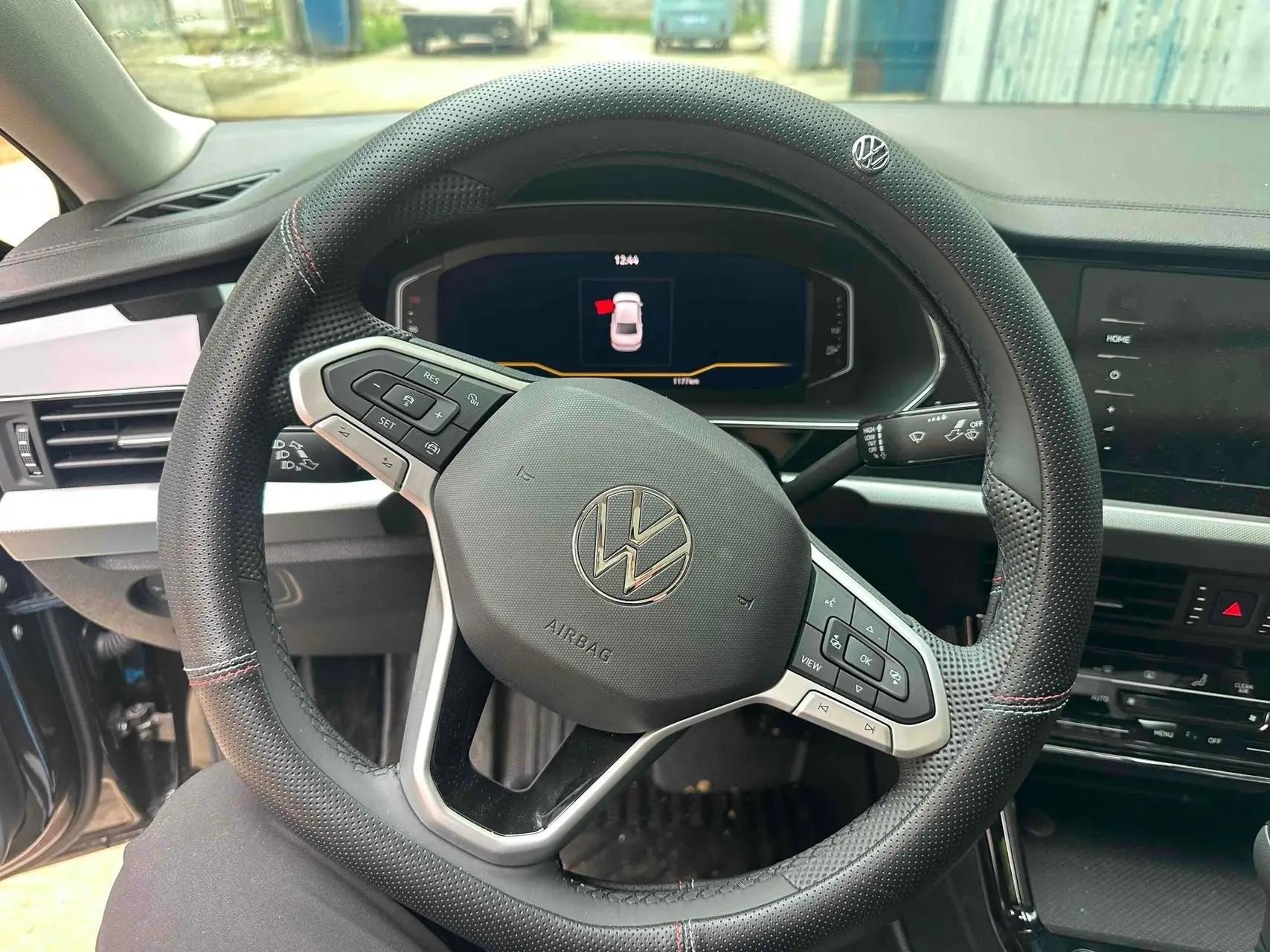 Volkswagen 2026 Passat 2.0TSI 330TSI outstanding elite edition automatic gear 5