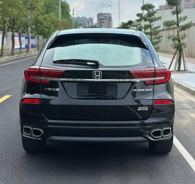 Crown Road 2022 240TURBO Two-Drive Limited Commemorative Edition 5