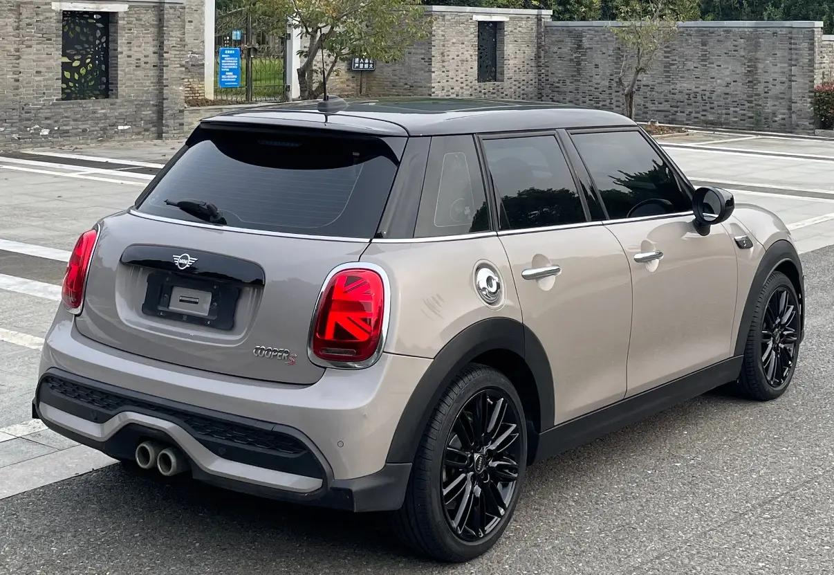 MINI 2022 model change 2.0T COOPER S artist five-door version 3