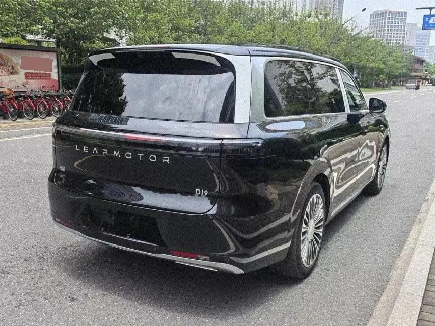 Leapmotor 2026 D 19 500 Zhizun Edition 6-seat Automatic Gear 5