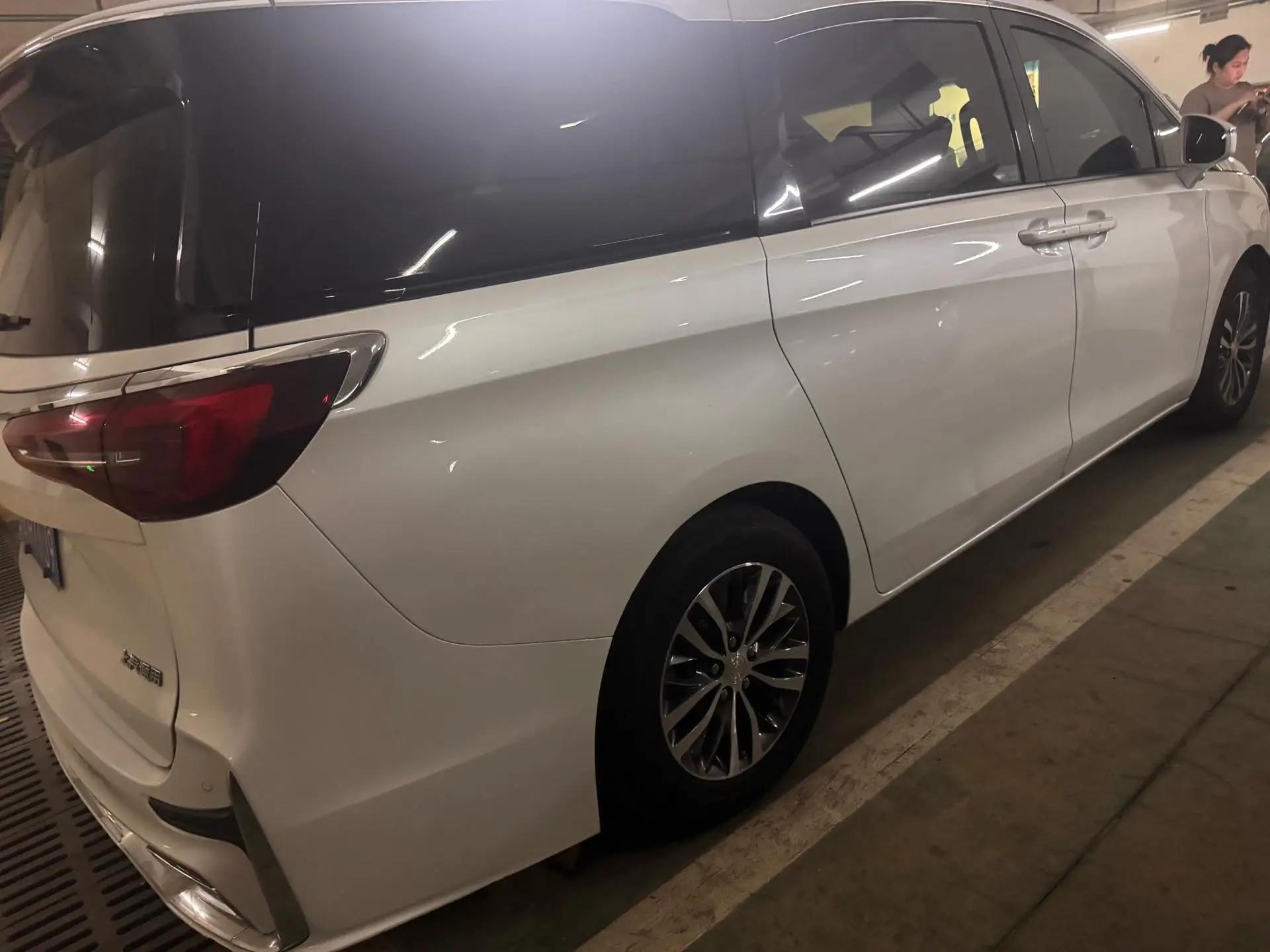 Buick GL8 2022 ES Lu Zun 653T Premium 12