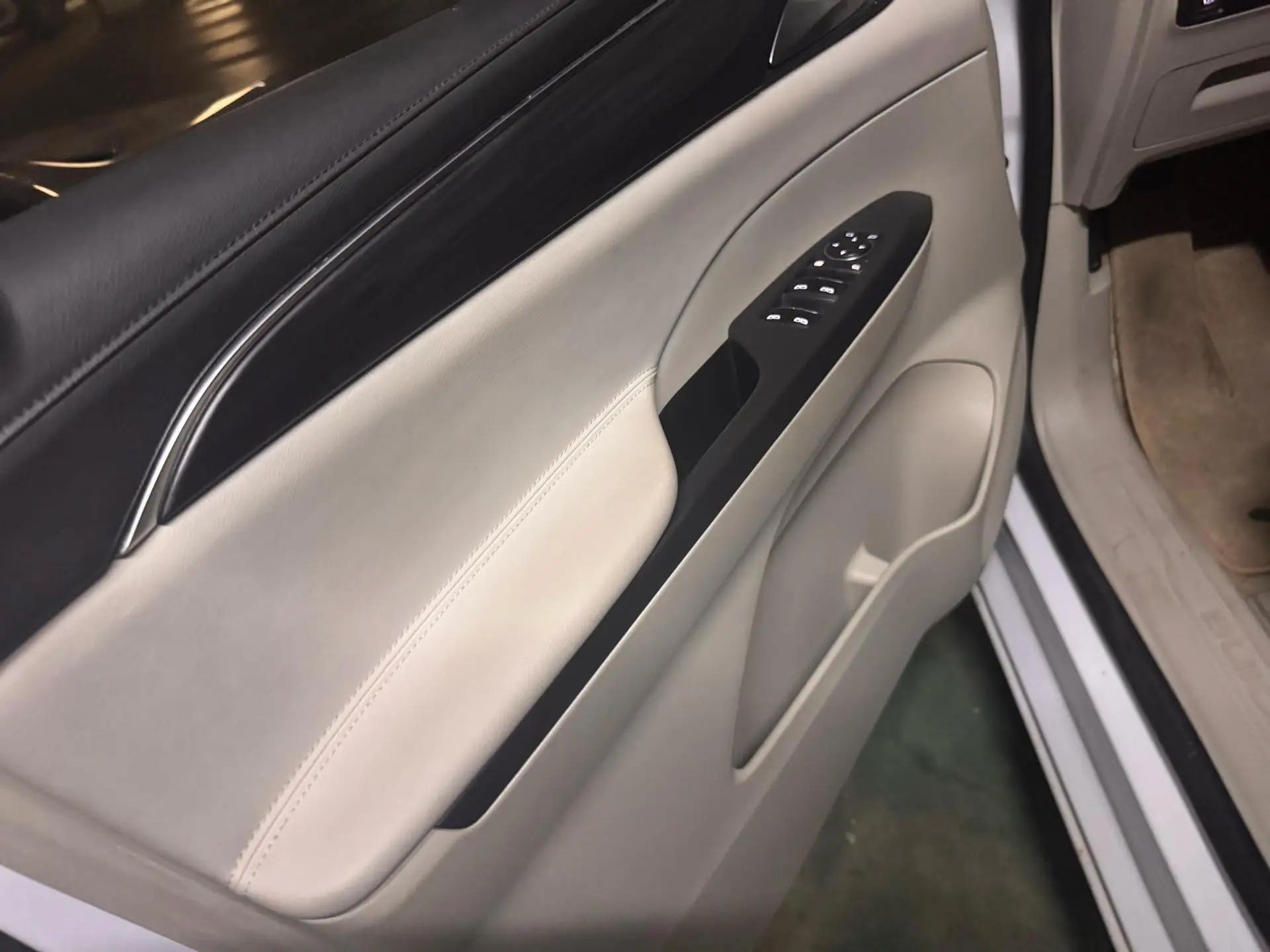 Buick GL8 2022 ES Lu Zun 653T Premium 8